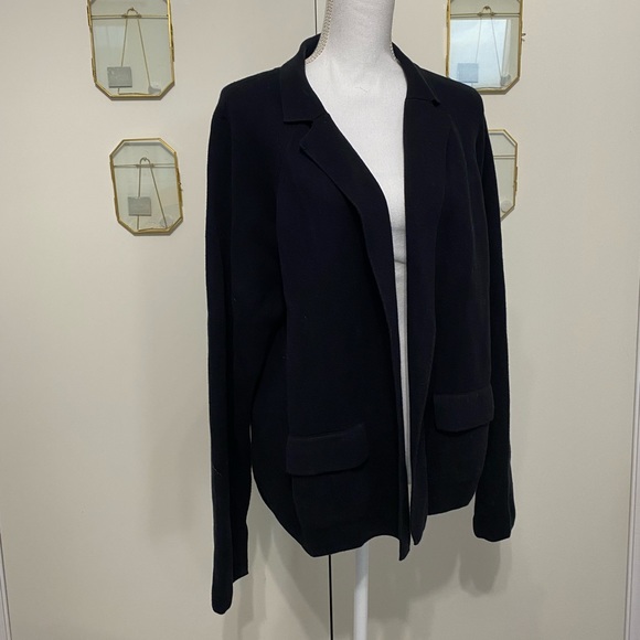 Banana Republic Cardigan - Picture 2 of 7